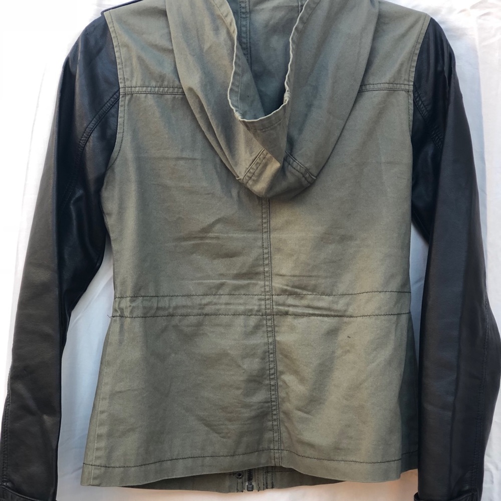 Jacket/Coat - Picture 3 of 3